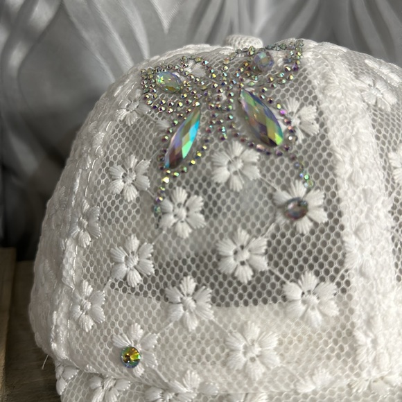 LA VALENTINA Breathable Butterfly Rhinestone Mesh Hat. Adjustable strap. New - Picture 8 of 11